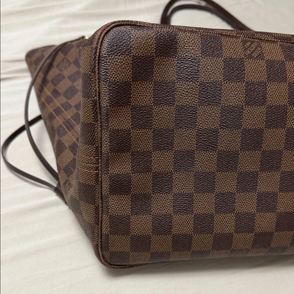 Louis Vuitton Neverfull GM - Picture 8 of 16